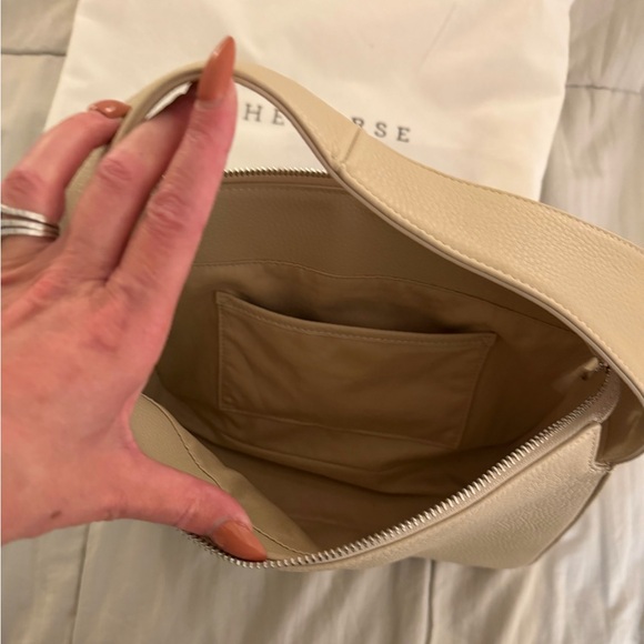 The Horse Mae Handbag - Picture 3 of 8